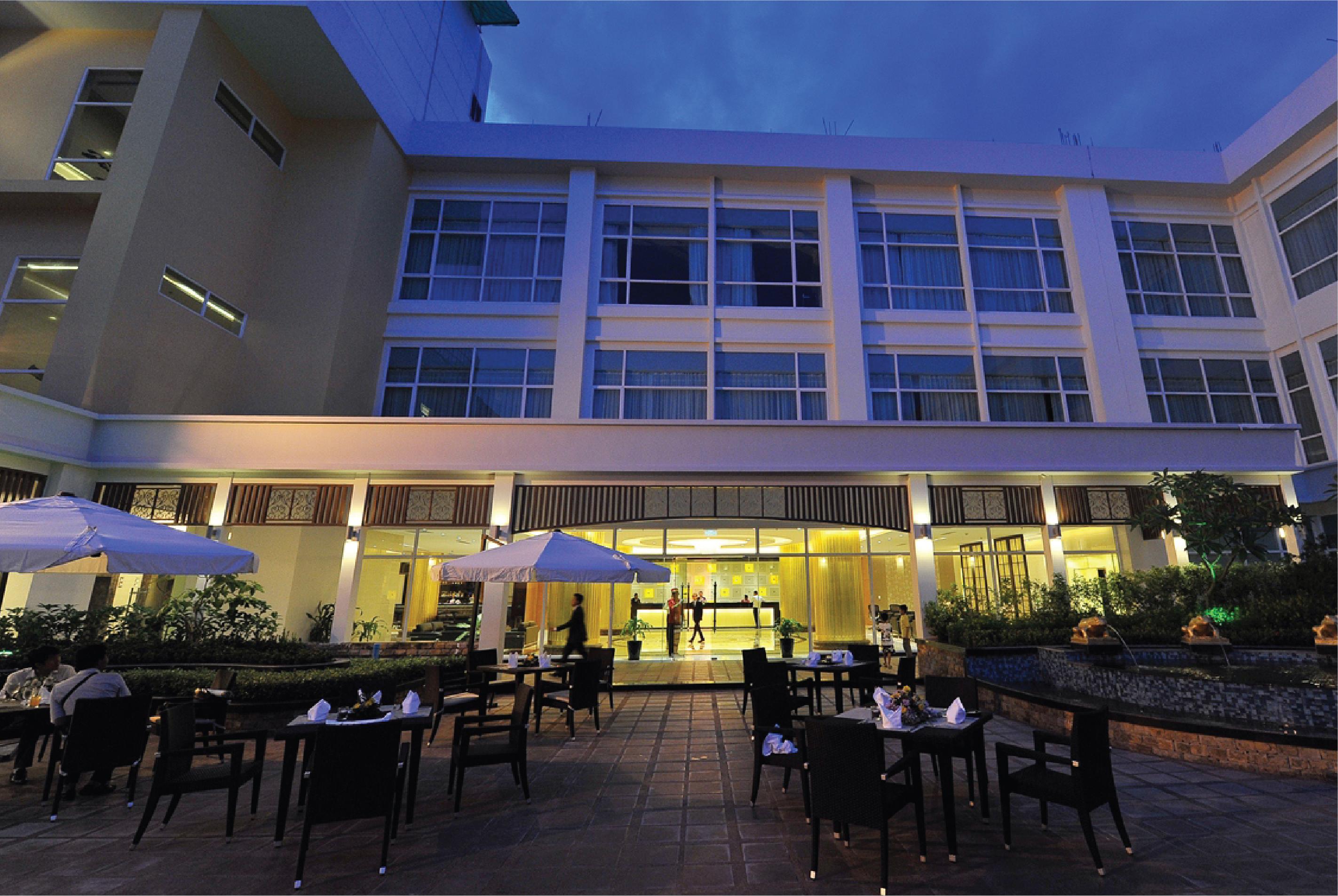 Dara Airport Hotel Phnom Penh Exteriör bild