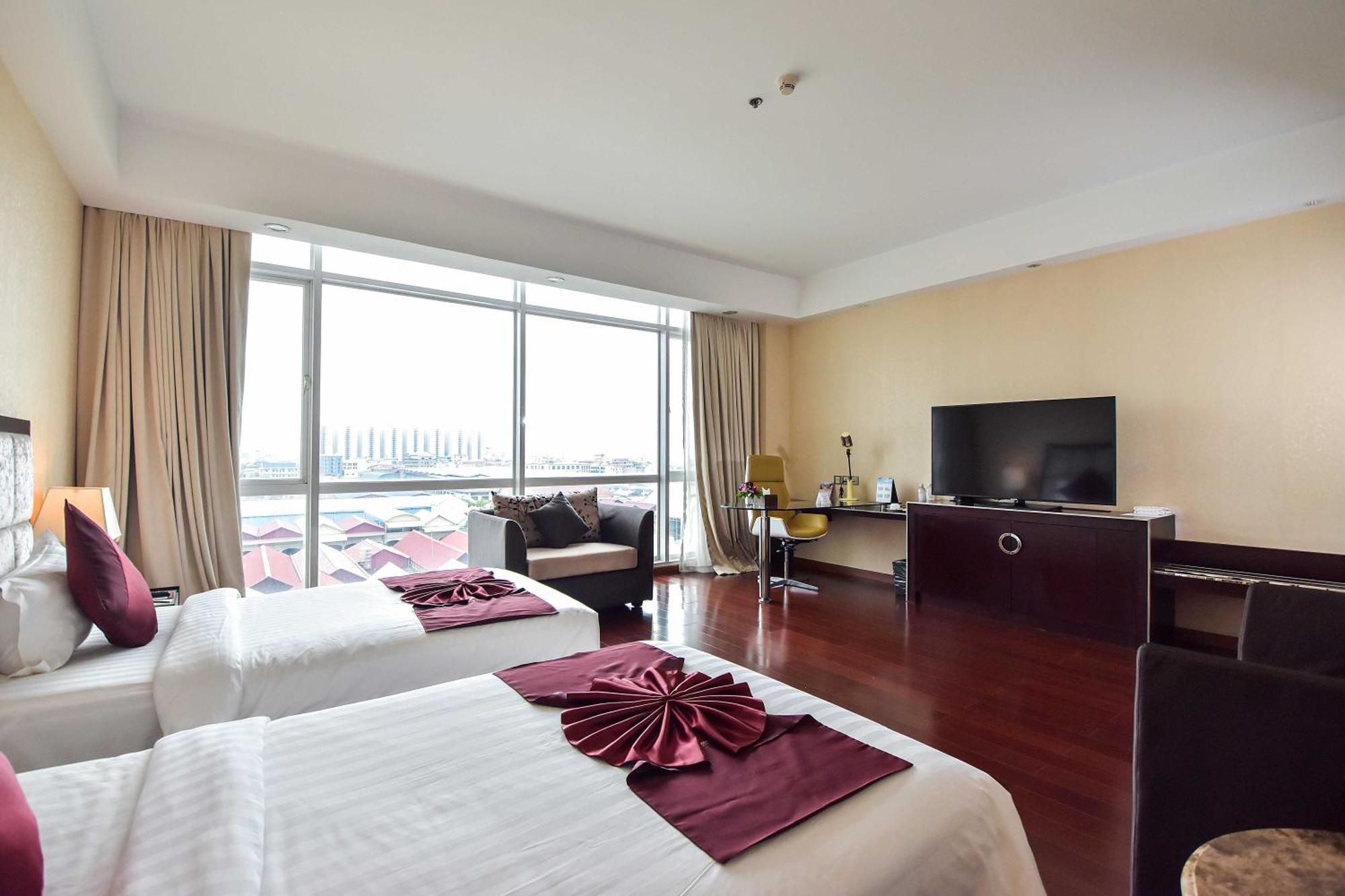 Dara Airport Hotel Phnom Penh Exteriör bild