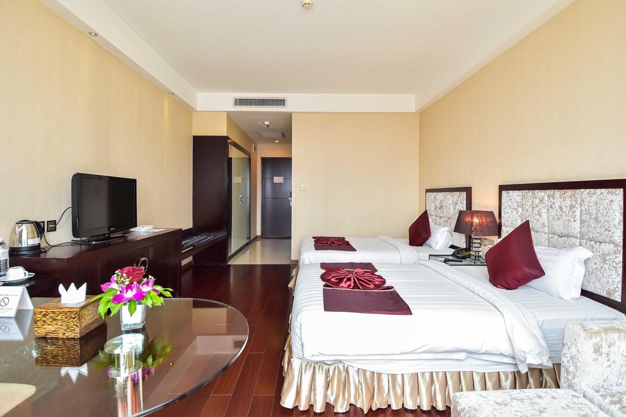 Dara Airport Hotel Phnom Penh Exteriör bild