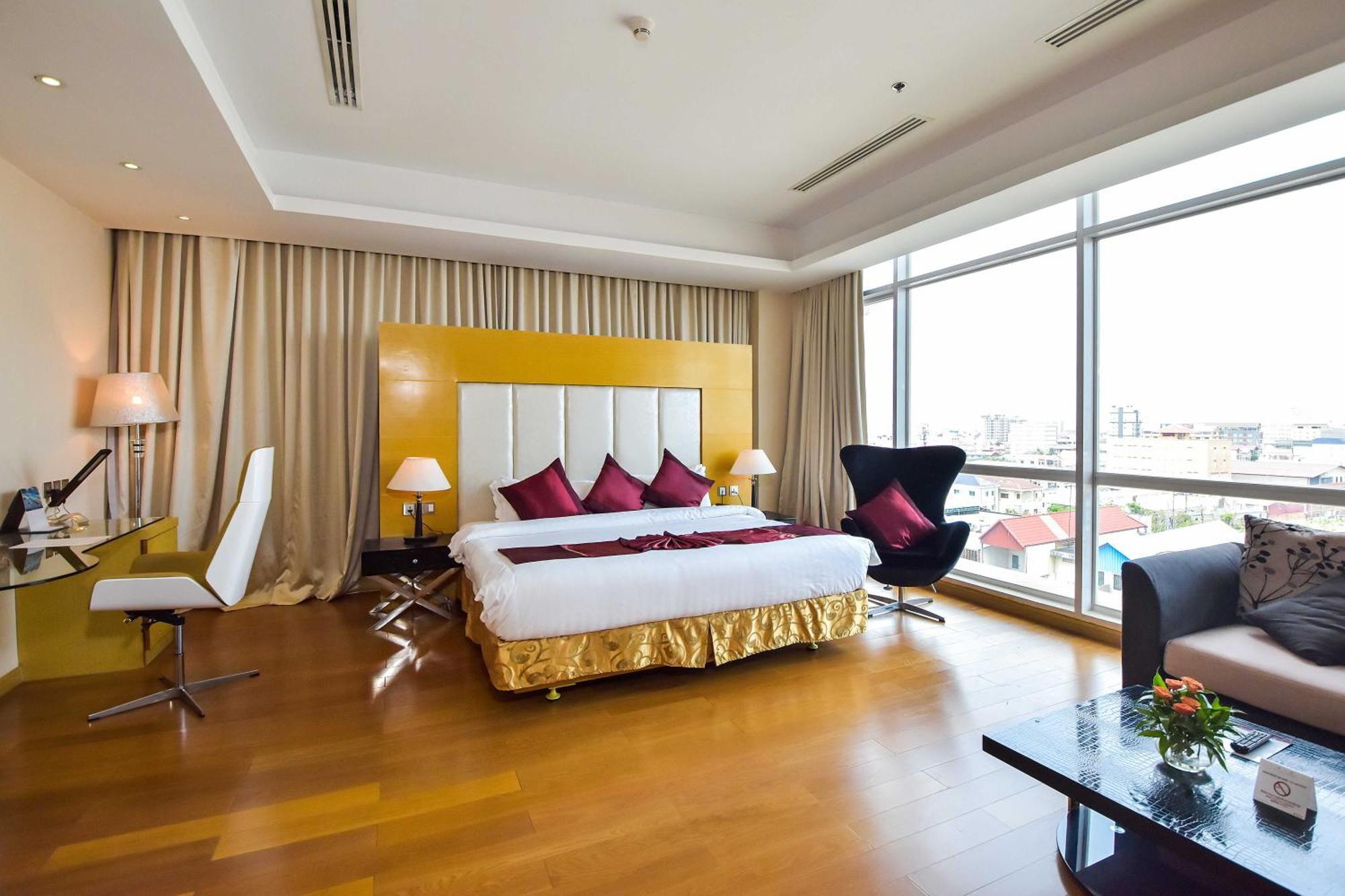 Dara Airport Hotel Phnom Penh Exteriör bild