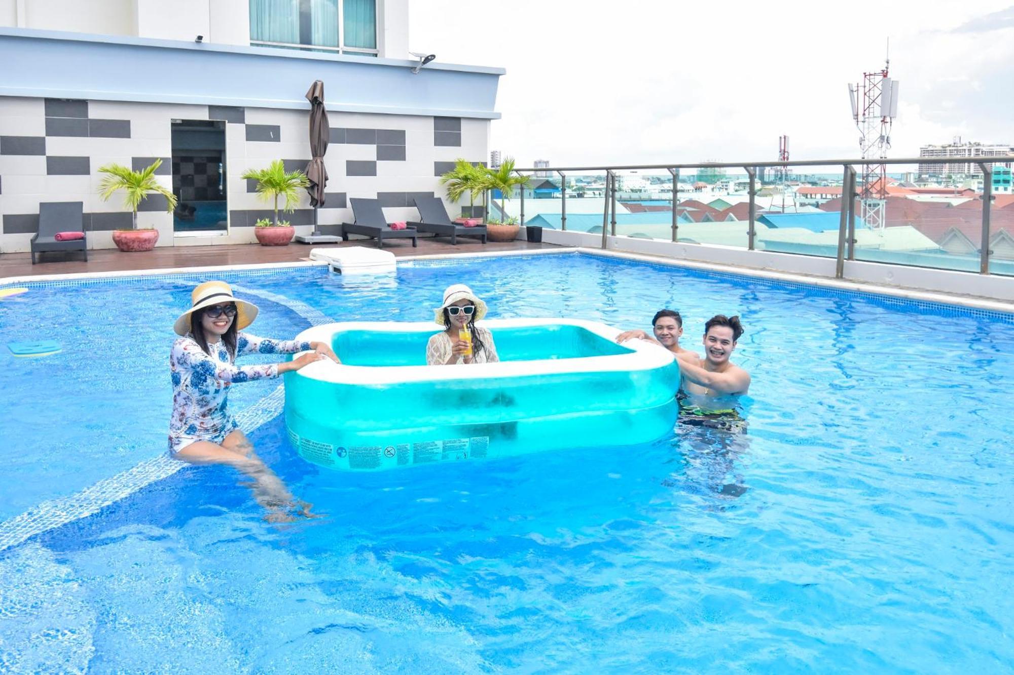Dara Airport Hotel Phnom Penh Exteriör bild