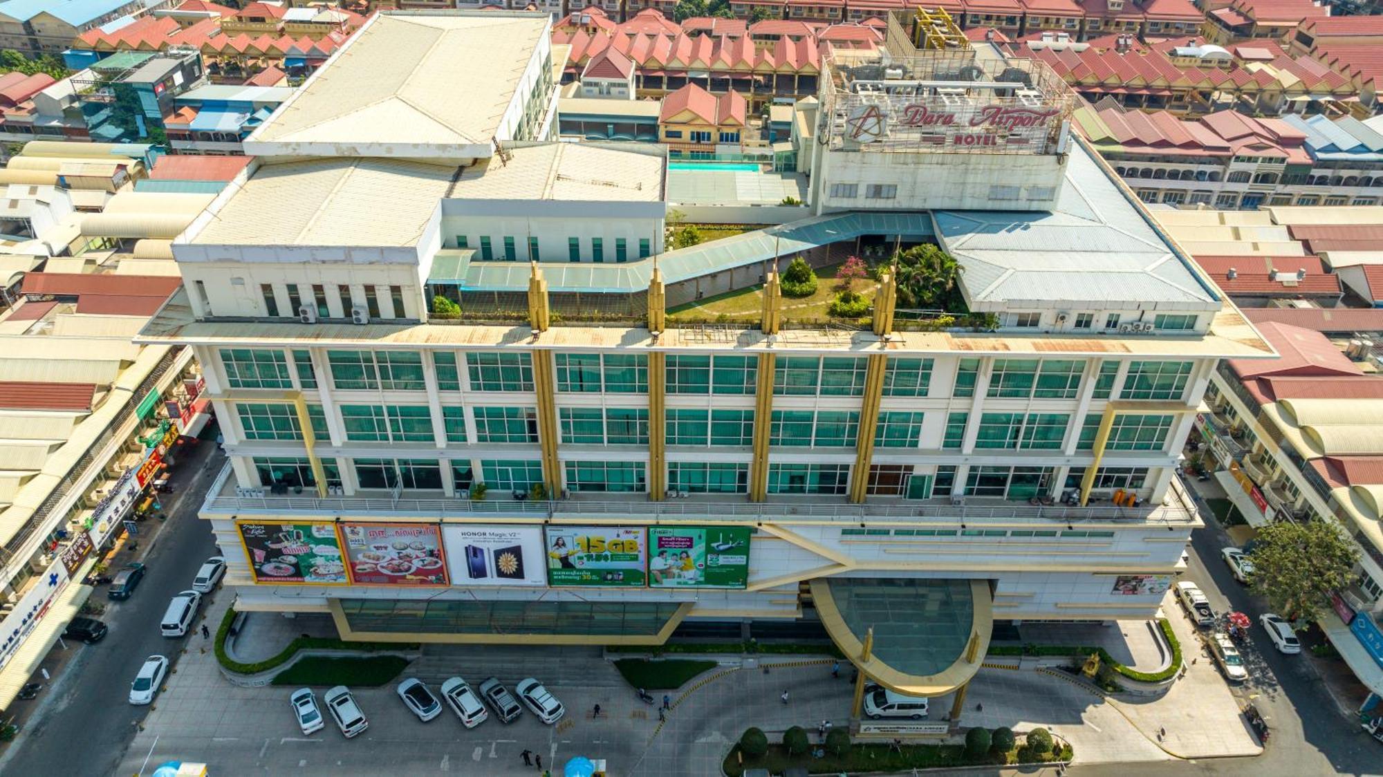 Dara Airport Hotel Phnom Penh Exteriör bild